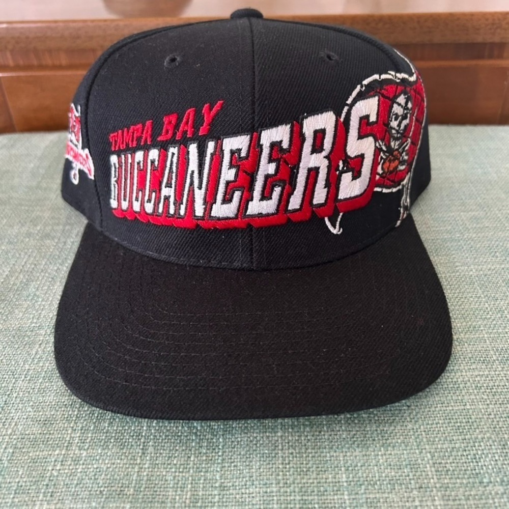 Vintage 90's Tampa Bay‎ Buccaneers NFL Pro Line Snapback Hat Sports Specialties